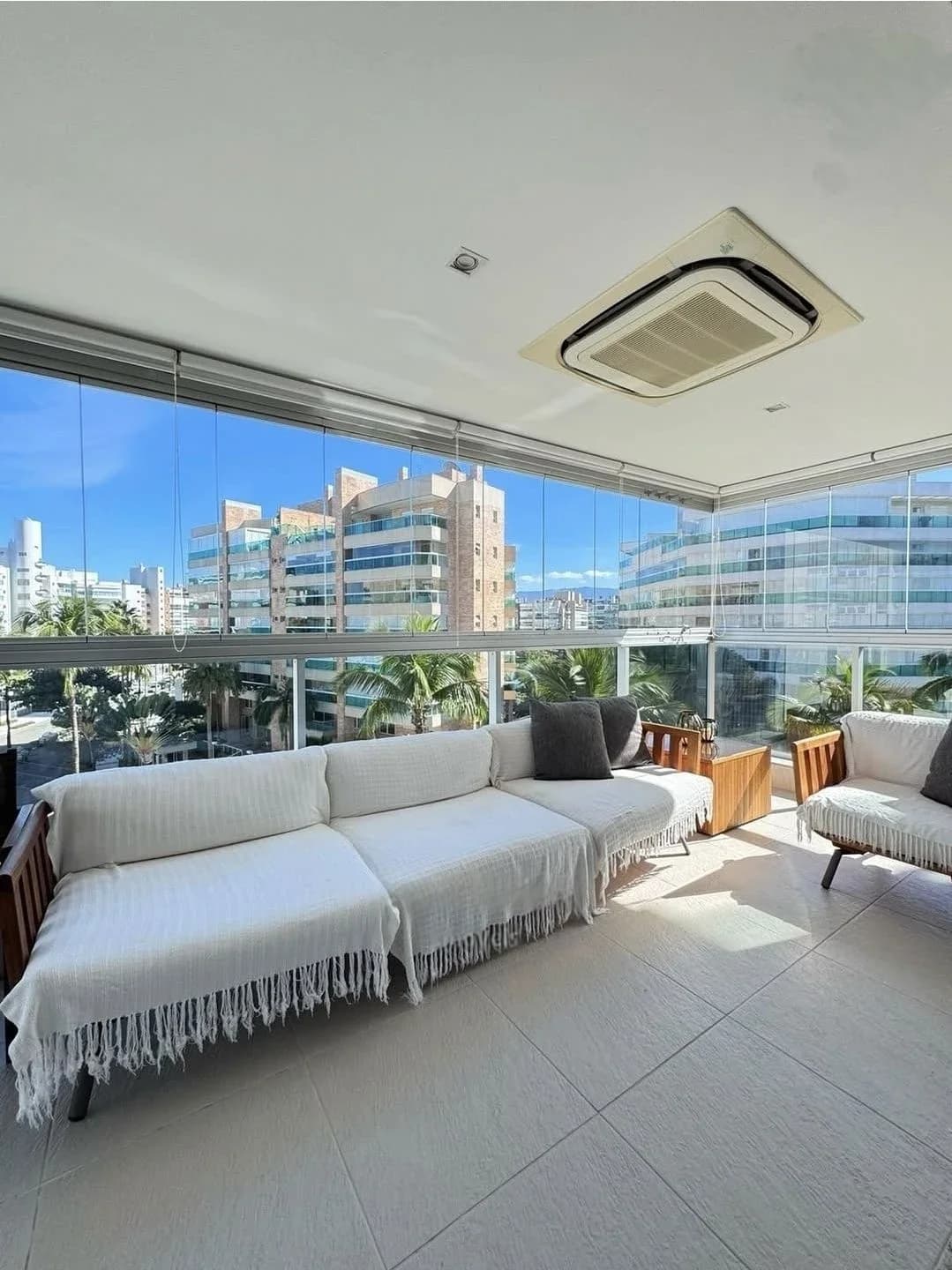 Apartamento em Bertioga — anúncio proprietário